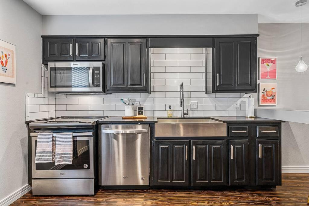 Luxe Condo In City Center Waco Exterior foto