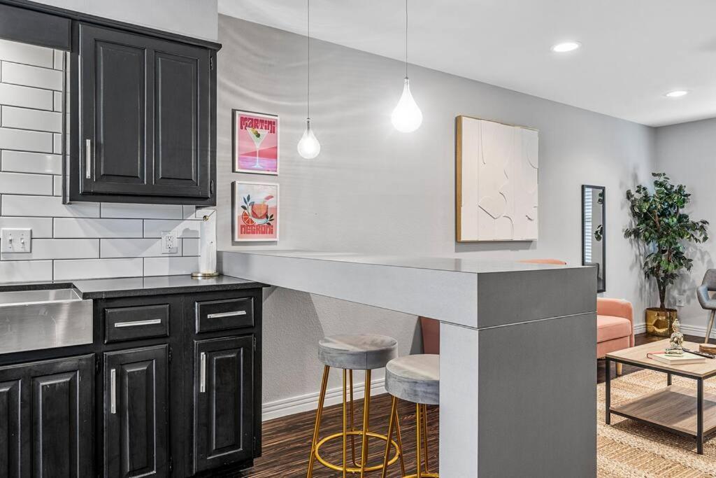 Luxe Condo In City Center Waco Exterior foto